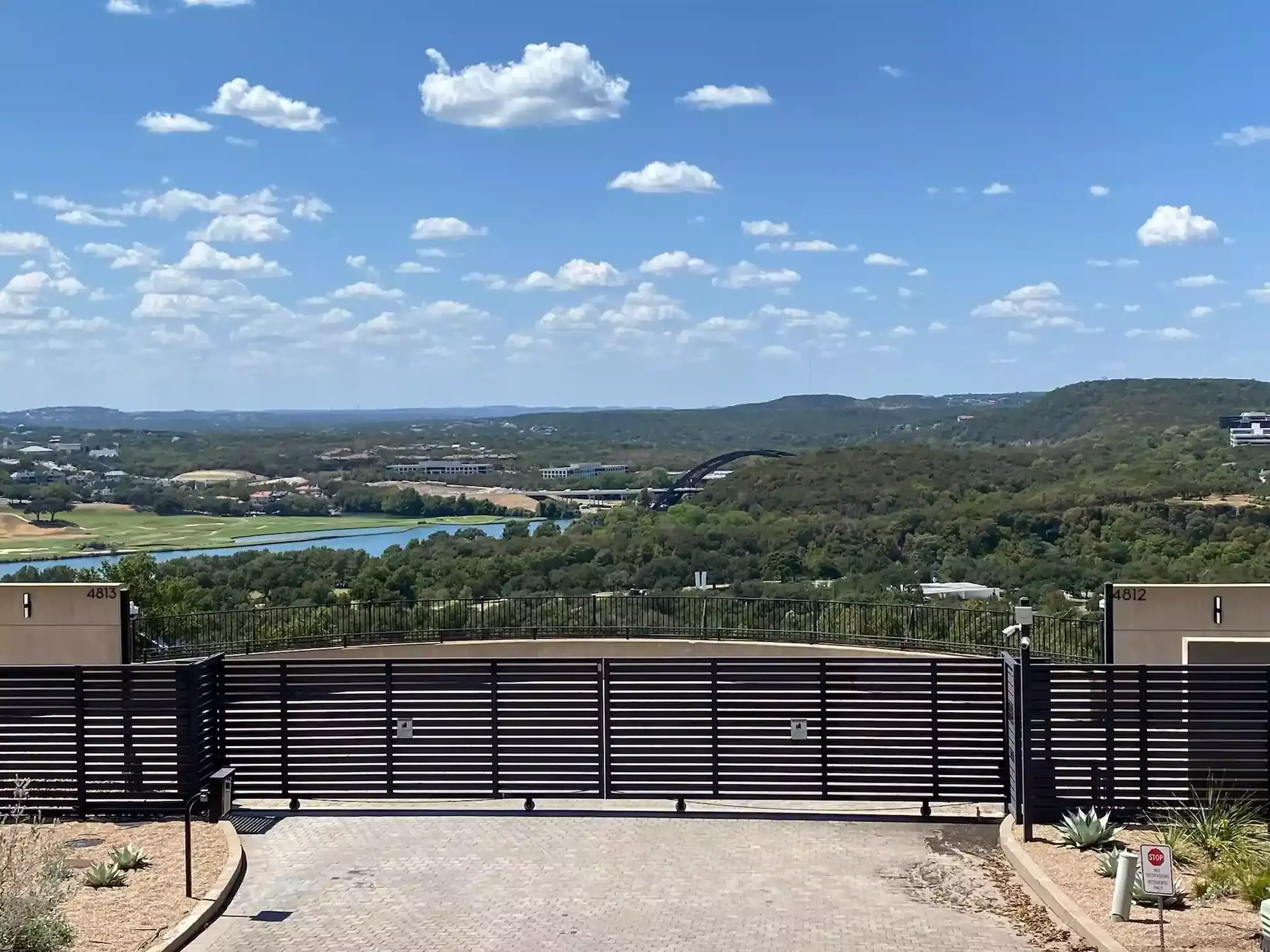 Belvedere Renaissance Park Community Gate